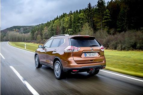 Nach zehn Sekunden erreicht der Nissan X Trail 2.0 dCi Landstraßentempo