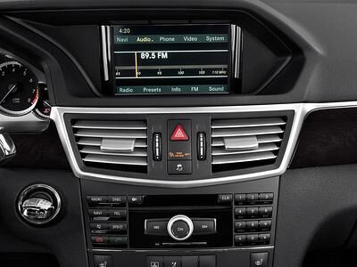 Mercedes E-Class (Baujahr 2011) E350 4 Türen Radio und Infotainmentsystem