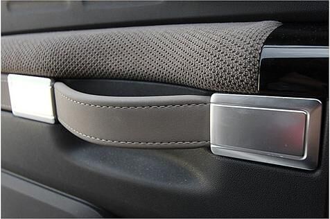 Die schicken Türschlaufen im Detail