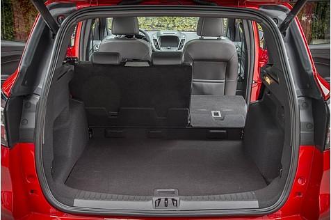 Der Kofferraum hat ein Volumen zwischen 406 bis 1.606 Liter - 50 weniger als bei den frontgetriebenen Modellen