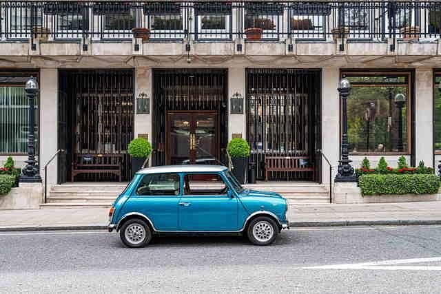 Der Einsatz gebrauchter Antriebskomponenten soll für einen niedrigen Preis sorgen. Umgerechnet und 29.000 Euro kostet der Umbau vor Steuern