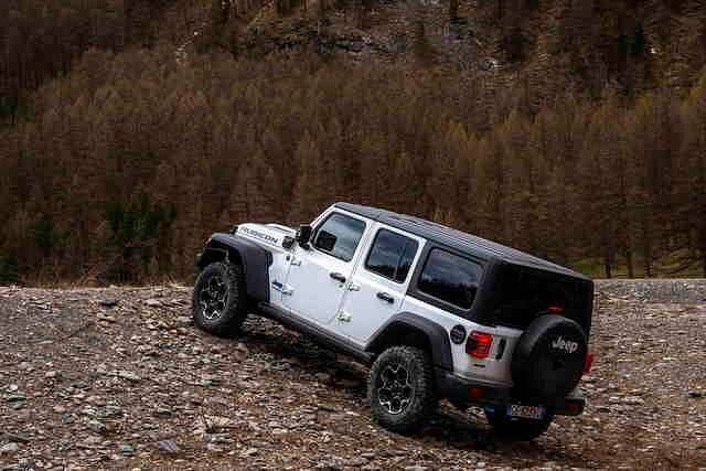 Wer es einmal erlebt hat, möchte dieses Feeling des E-Antrieb in einem Geländewagen nicht mehr missen