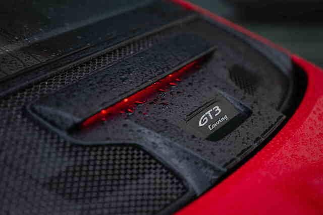 Touring - das klingt irgendwie nach Reisemobil. Doch auch in dieser Variante ist der GT3 ein hammerhartes Spaßgerät