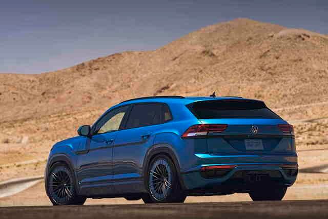 Beim GT Concept wurden Chromteile der Außenhaut durch schwarze Anbauteile ersetzt