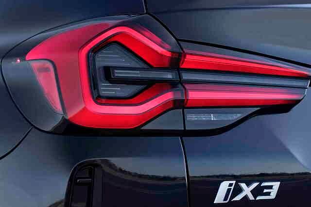 Der LED-Heckleuchten des BMW iX3 wurden dreidimensionaler ausgeformt