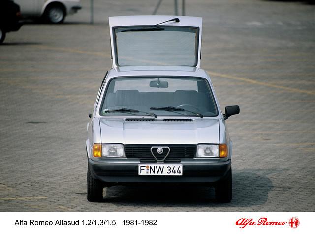 1981 ist Marktstart für die Alfasud-Limousinen mit Heckklappe