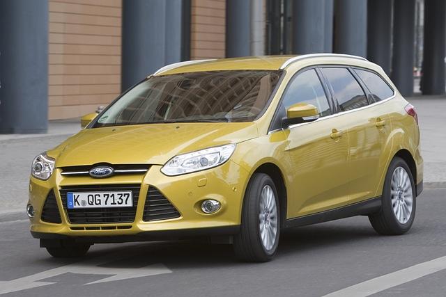 Der Kombi streckt sich auf eine Länge von 4,56 Metern