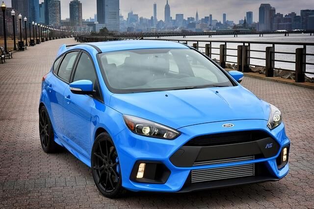 Topmodell war der RS mit 350 PS