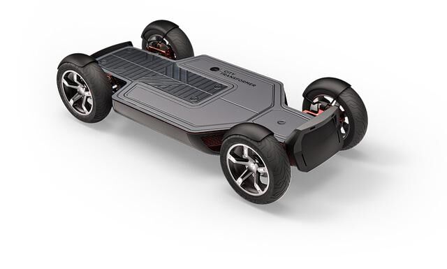 Der City Transformer basiert einer Skateboard-Plattform, bei der sich die Spurbreite verändern lässt