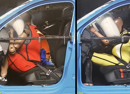 ADAC testet Rückhaltesysteme - Adaptive Gurte und Airbags meist im Vorteil