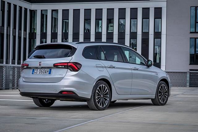 Die Ausstattung ist bereits in der Basis ordentlich