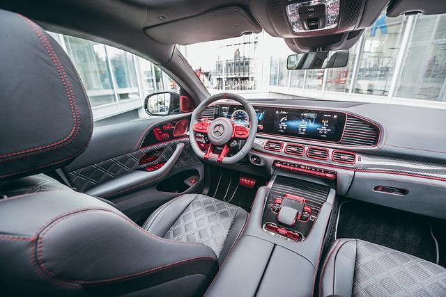 Auch das Cockpit erhält eine Spezialbehandlung