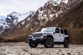 Test: Jeep Wrangler Rubicon 4xe - Teilelektrischer Wandergeselle