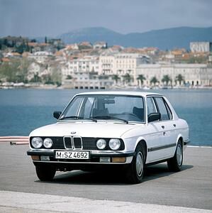 Tradition: 40 Jahre BMW 5er (E28) - Ingenieurs-Limousine für die Hightech-Dekade 