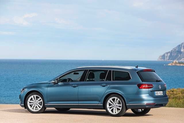 Das aktuelle, seit Ende 2014 erhältliche Modell setzt erstmals auf dem Modularen Querbaukasten (MQB) des VW-Konzerns auf