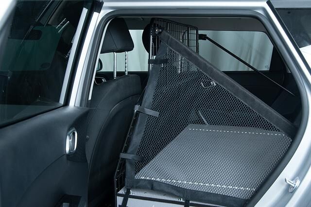 Spezielle Netze schützen die Innenseiten der Türen