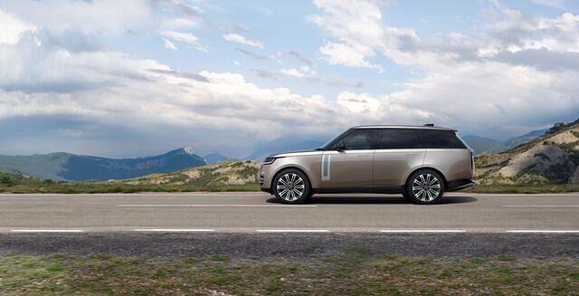 Der Range Rover der fünften Generation ist mindestens 5,05 Meter lang