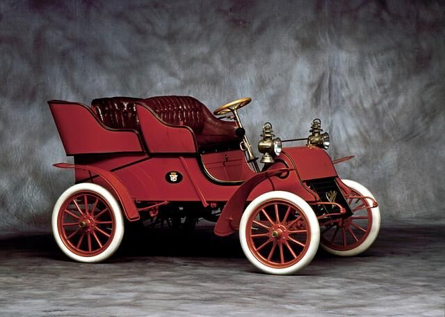 1902 (120 Jahre): Neben Studebaker wird in den USA als neuer Automobilhersteller auch Cadillac gegründet