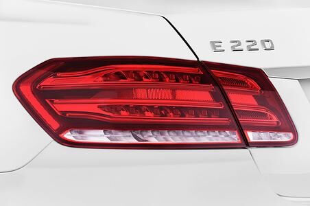 Mercedes E-Class (Baujahr 2015) Avantgarde 4 Türen Rücklicht
