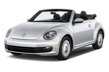 <h3 class='text-xl font-medium md:text-2xl md:font-semibold'>Platz 10: VW New Beetle, Cabrio, 2011 – heute</h3><p><a title="Tests und Erfahrungen VW Beetle Cabrio" href="https://www.autoplenum.de/auto/vw/beetle/cabrio-2011">Zu den Tests und Erfahrungen mit dem VW Beetle Cabrio</a></p>
<p>Ist es das „Erdbeerkörbchen“ (Golf Cabrio) für Genussmenschen? Das Beetle Cabrio, das mit den großen Scheinwerfern, seinen charaktervollen Rundungen und dem opulenten Verdeckberg an das geliebte Käfer Cabrio erinnert? Viel Luft kommt herein, weil die Windschutzscheibe weit entfernt sitzt. Solidität (Plattform: Golf IV) und Zuverlässigkeit (VW-Motoren als Benziner und TDI) und sicheres Fahrverhalten (Front- statt Heckantrieb wie damals) sind Ehrensache. Und das mit dem hinten, nicht vorne sitzenden Kofferabteil klappt auch viel besser (201 l) als damals.</p>