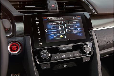 Der Sieben-Zoll-Touchscreen ist die Eingabe-Zentrale