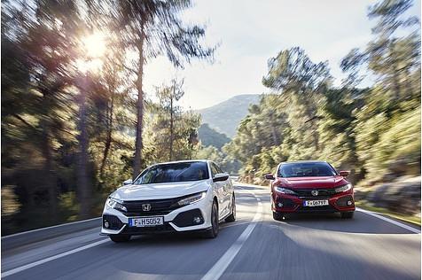 Der Civic 1.5 Turbo Sport Plus (links) und Civic 1.0 Turbo S (rechts)