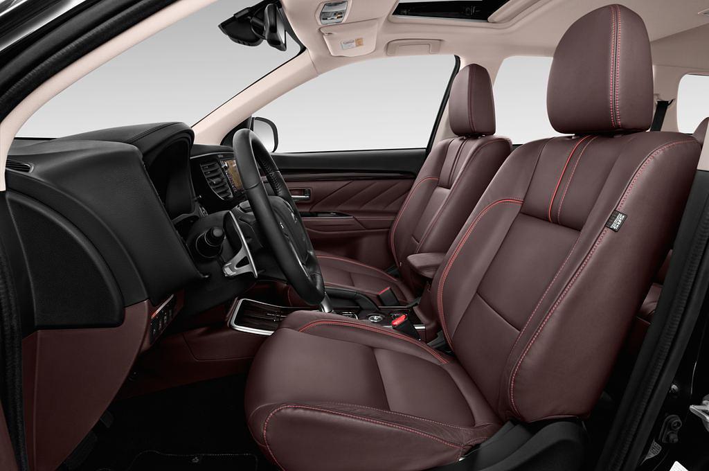 Mitsubishi Outlander (Baujahr 2016) - 5 Türen Vordersitze