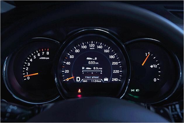 In der Topversion gibt es auf Wunsch ein Sieben-Zoll-LCD-Display, auf dem der Tacho und andere Informationen angezeigt werden