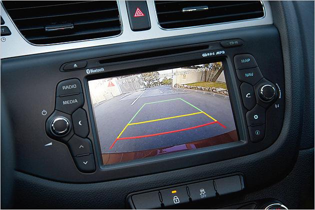 In das optionale Navigationssystem hat Kia eine Rückfahrkamera integriert