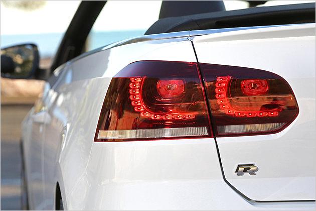 Für die Rückleuchten nutzt VW LED-Technik
