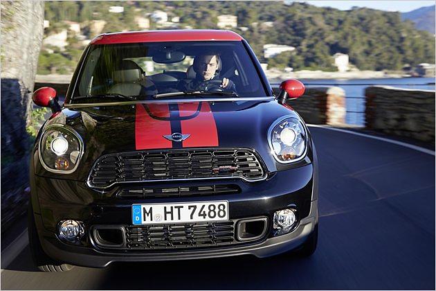 Ein Erkennungsmerkmal des Super-Paceman ist der geänderte Frontstoßfänger