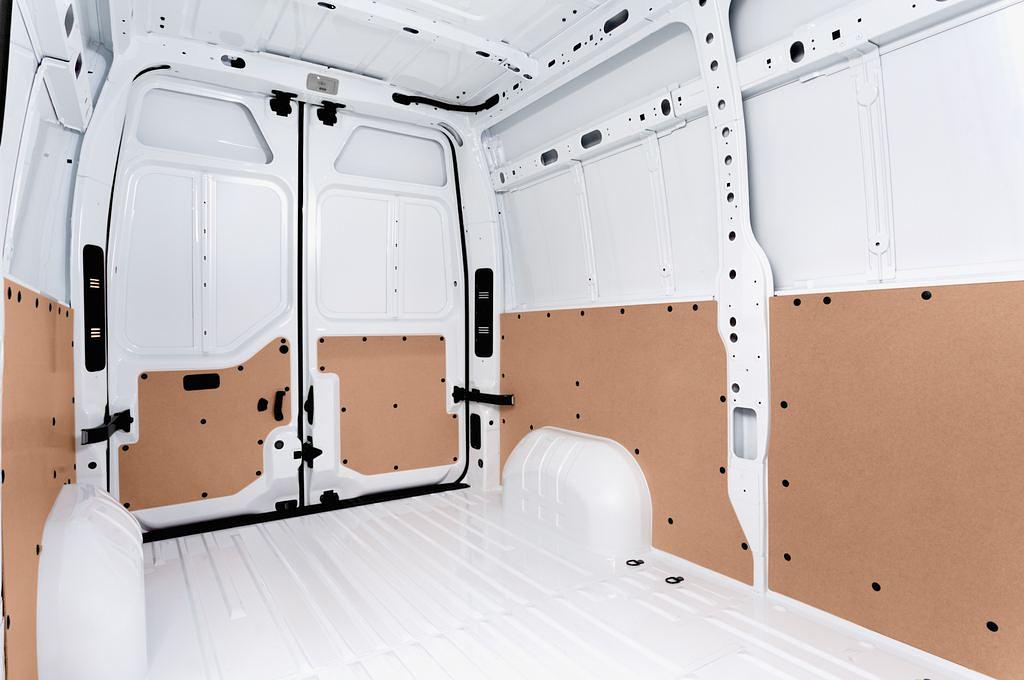 Nissan NV400 (Baujahr 2016) Pro 4 Türen Rücksitze