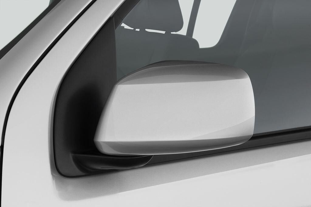 Nissan Pathfinder (Baujahr 2010) LE 5 Türen Außenspiegel