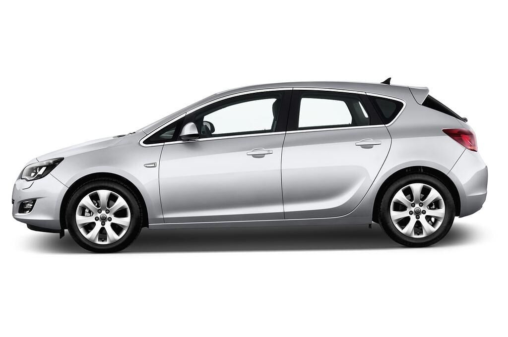 Opel Astra (Baujahr 2012) INNOVATION 5 Türen Seitenansicht