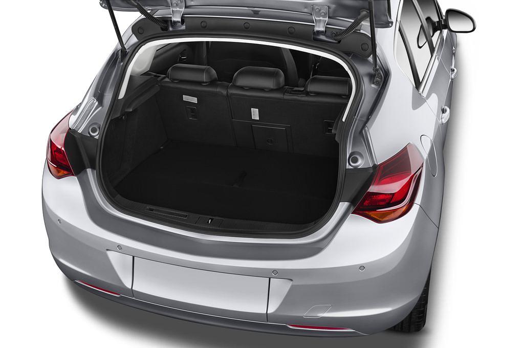 Opel Astra (Baujahr 2012) INNOVATION 5 Türen Kofferraum