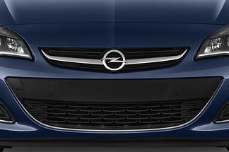 Opel Astra (Baujahr 2013) Sport 5 Türen Kühlergrill und Scheinwerfer
