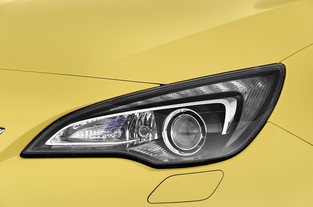 Opel Astra GTC (Baujahr 2013) INNOVATION 3 Türen Scheinwerfer