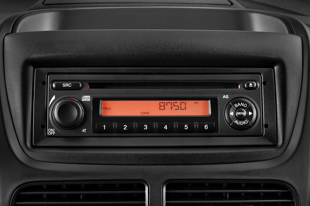 Opel Combo (Baujahr 2015) 1.6 Cdti 77Kw(105Ps) 2,2T L1H1 4 Türen Radio und Infotainmentsystem