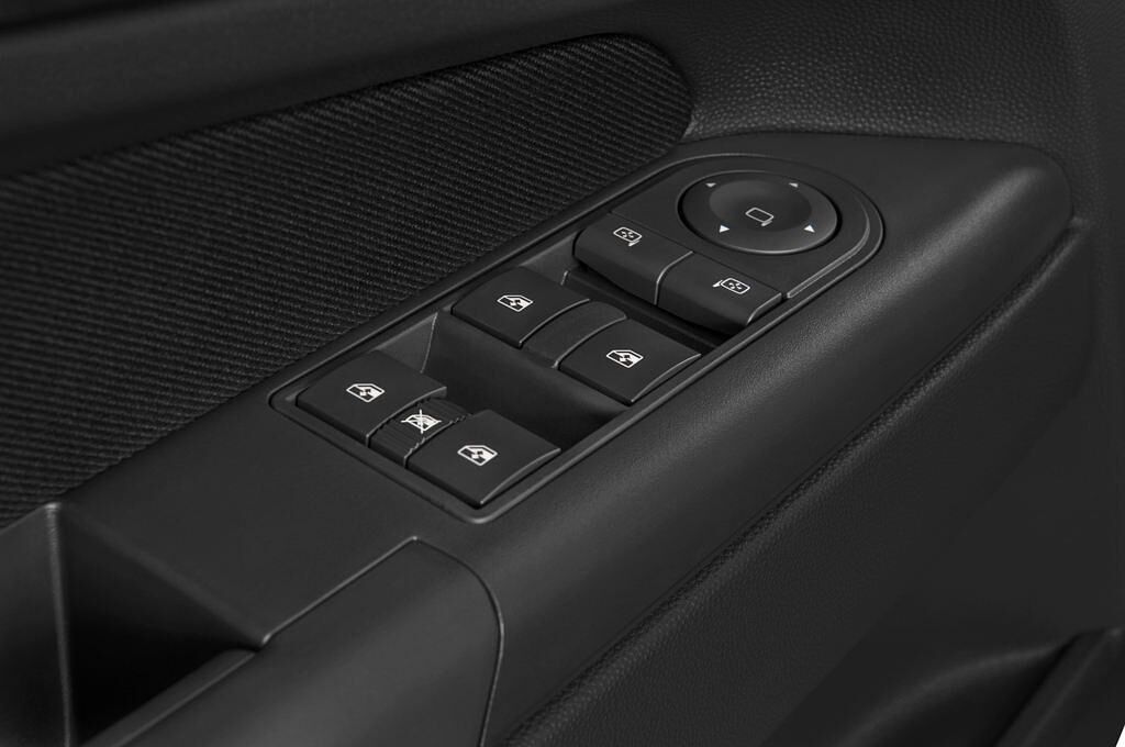 Opel Zafira (Baujahr 2011) Sport 5 Türen Bedienungselemente Tür