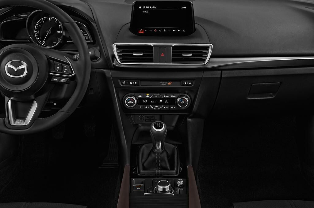 Mazda Mazda3 (Baujahr 2017) Sports-Line 5 Türen Mittelkonsole
