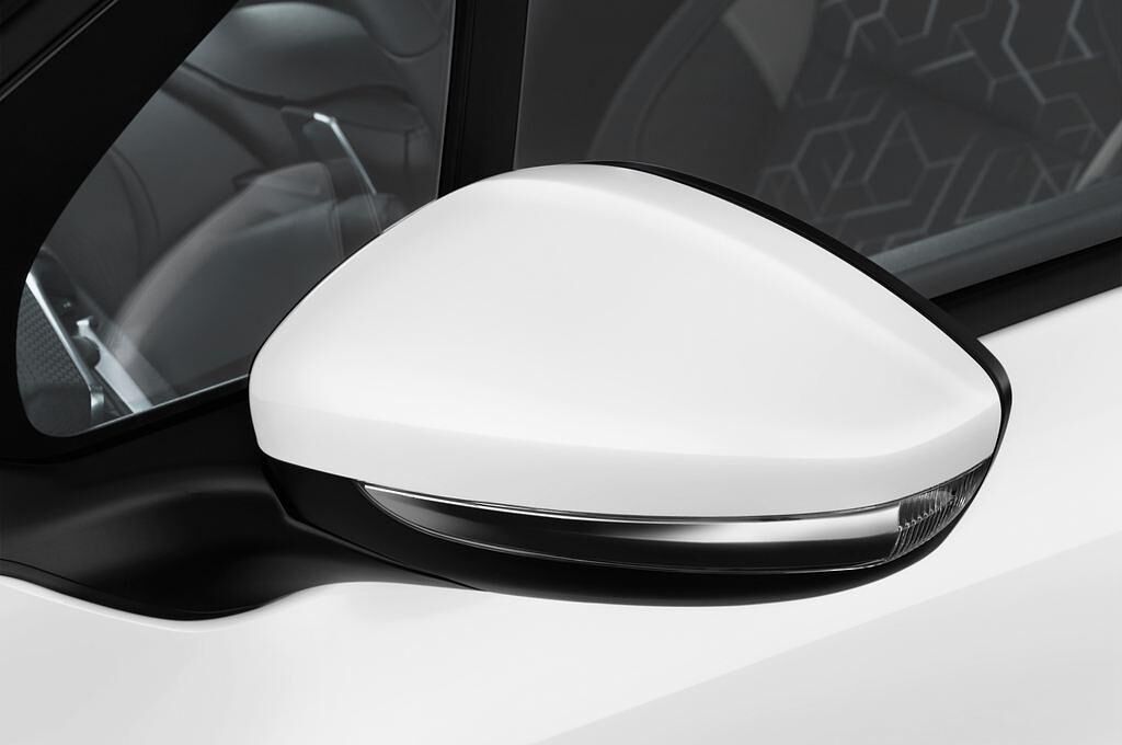 Peugeot 2008 (Baujahr 2013) Active 5 Türen Außenspiegel