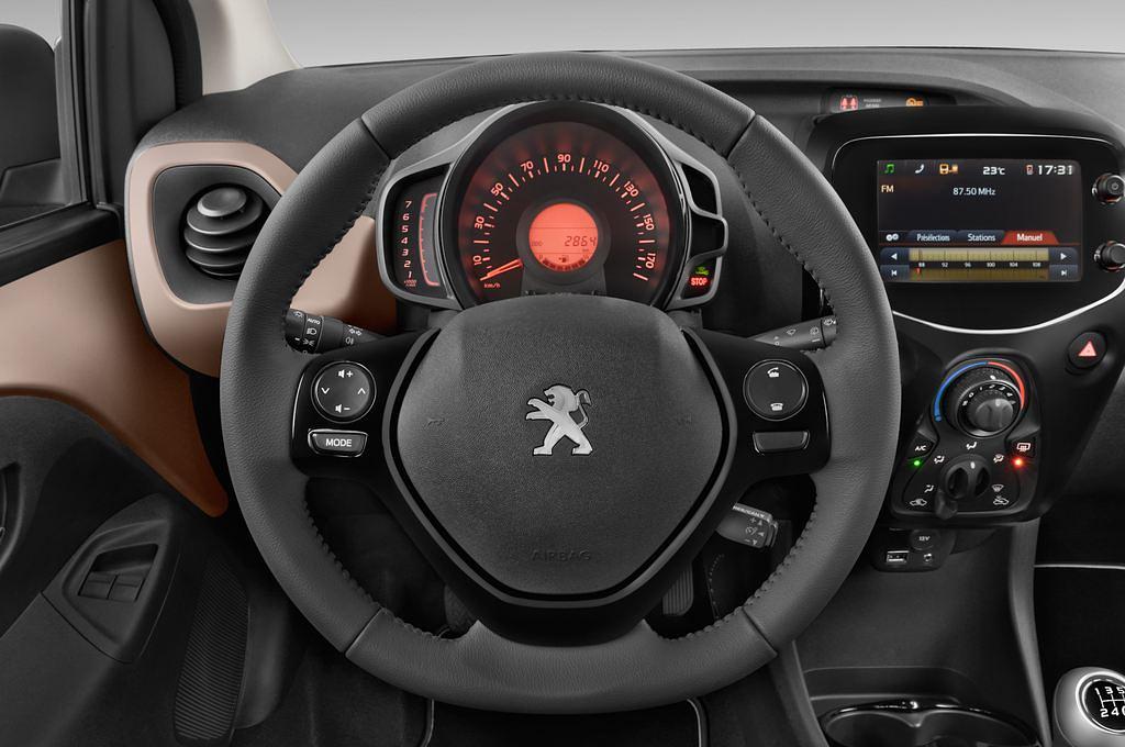 Peugeot 108 (Baujahr 2015) Allure 5 Türen Lenkrad