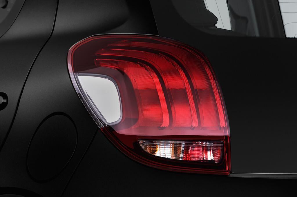 Peugeot 108 (Baujahr 2016) Top! Allure 5 Türen Rücklicht