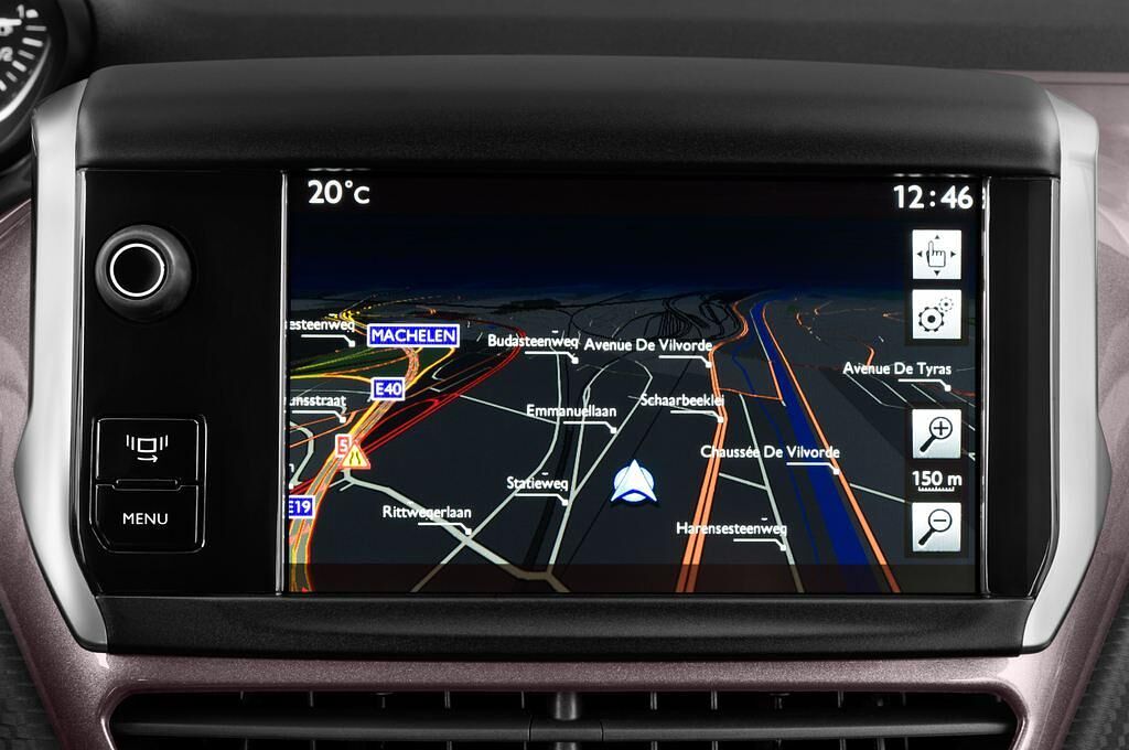 Peugeot 2008 (Baujahr 2013) Active 5 Türen Radio und Infotainmentsystem