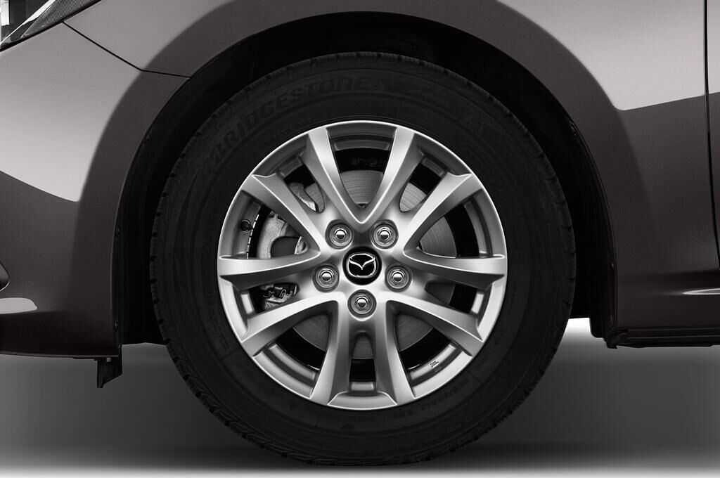 Mazda Mazda3 (Baujahr 2014) Center-Line 5 Türen Reifen und Felge