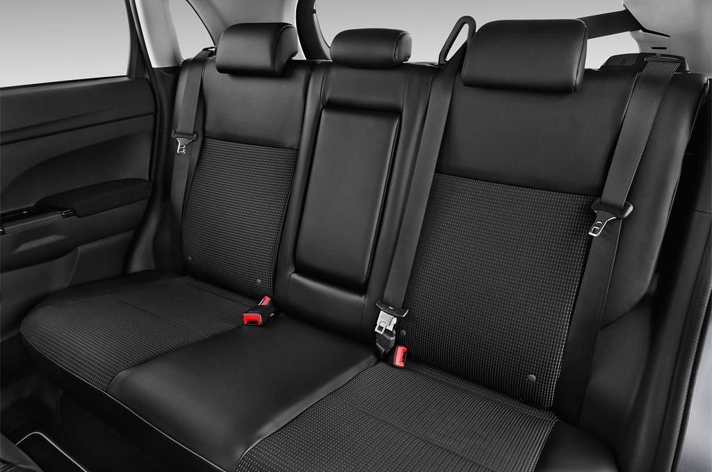 Peugeot 4008 (Baujahr 2012) Allure 5 Türen Rücksitze