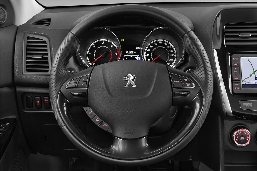 Peugeot 4008 (Baujahr 2012) Allure 5 Türen Lenkrad