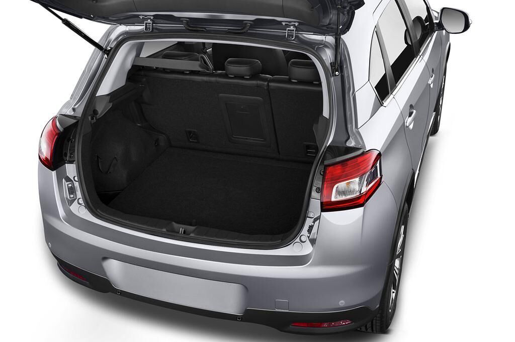 Peugeot 4008 (Baujahr 2012) Allure 5 Türen Kofferraum