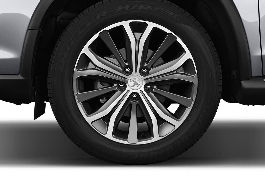 Peugeot 4008 (Baujahr 2012) Allure 5 Türen Reifen und Felge