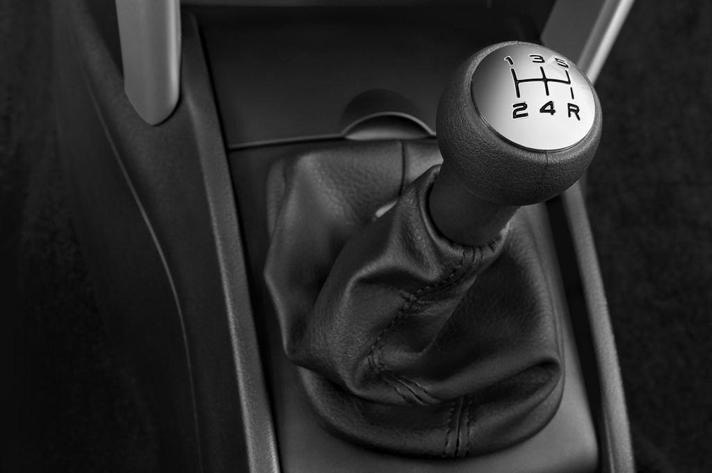 Peugeot 207 (Baujahr 2010) Premium 5 Türen Schalthebel